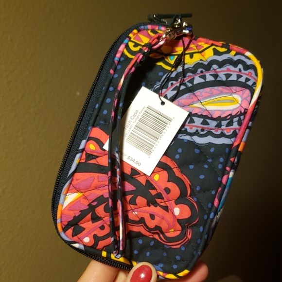 Vera Bradley Tech Case - Picture 3 of 4